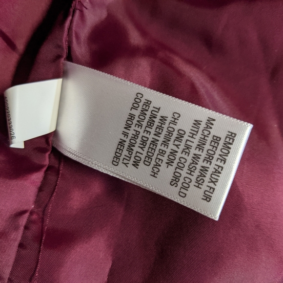 Croft & Barrow winter vest faux fur collar - Picture 4 of 5